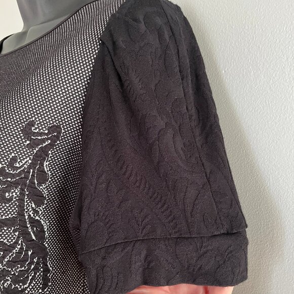 Kollantai Black Short Sleeve Sheath Dress with Tone on Tone Print, Size Large - Picture 5 of 10